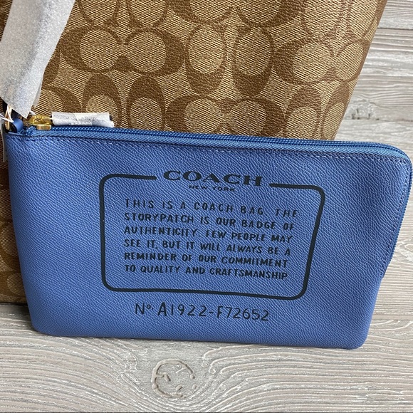 LAST ONE! COACH Blue Floral Reversible Peony Floral CityTote - Picture 4 of 8